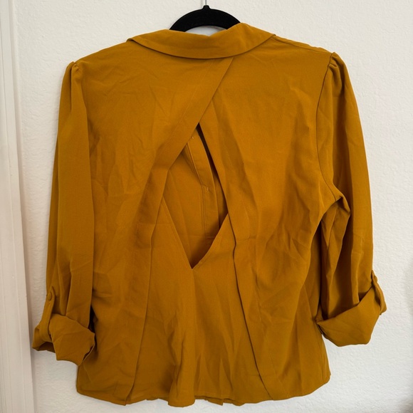 NWT MILK & HONEY Long Sleeve Blouse - Size Medium - Picture 2 of 5